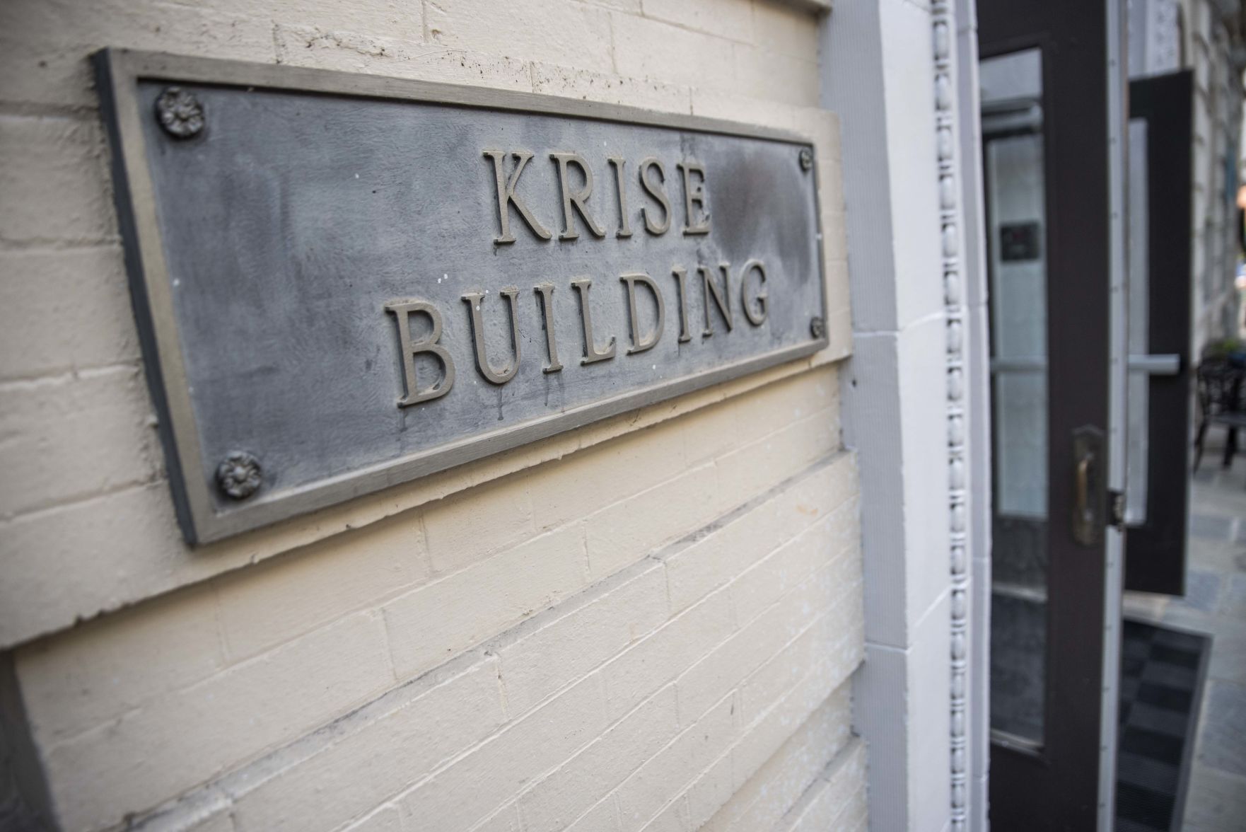 Krise Building Apartments